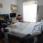 Gigi & Bianca Home
